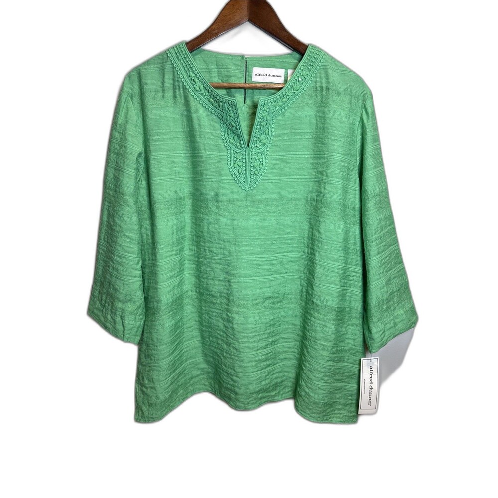 Alfred Dunner Green Shirt Bahama Bays Beaded Top Women’s Size 16 NEW NWT